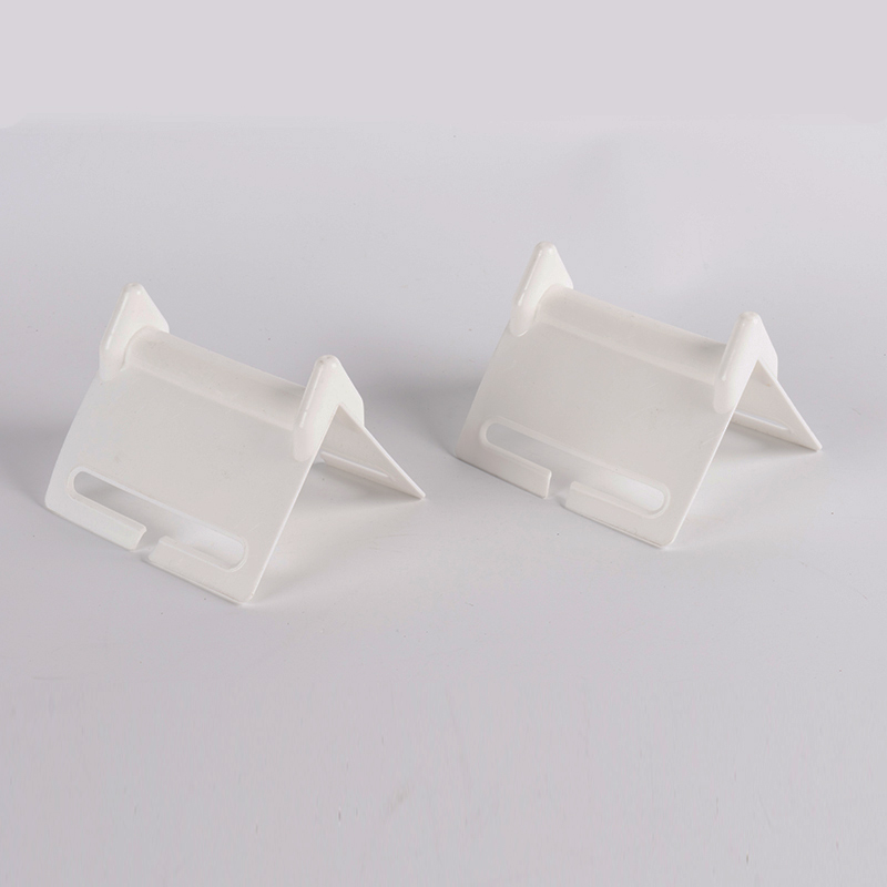 IV inch plastic cargo anguli protector